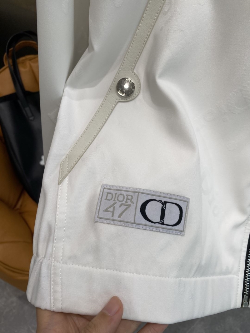 chr1st1an D10r outwear